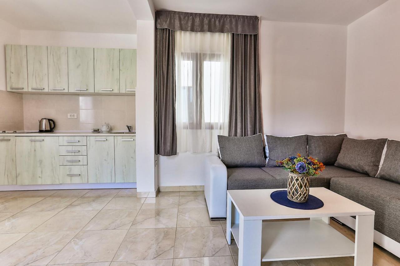 דוברה וודה Apartments Sidro מראה חיצוני תמונה