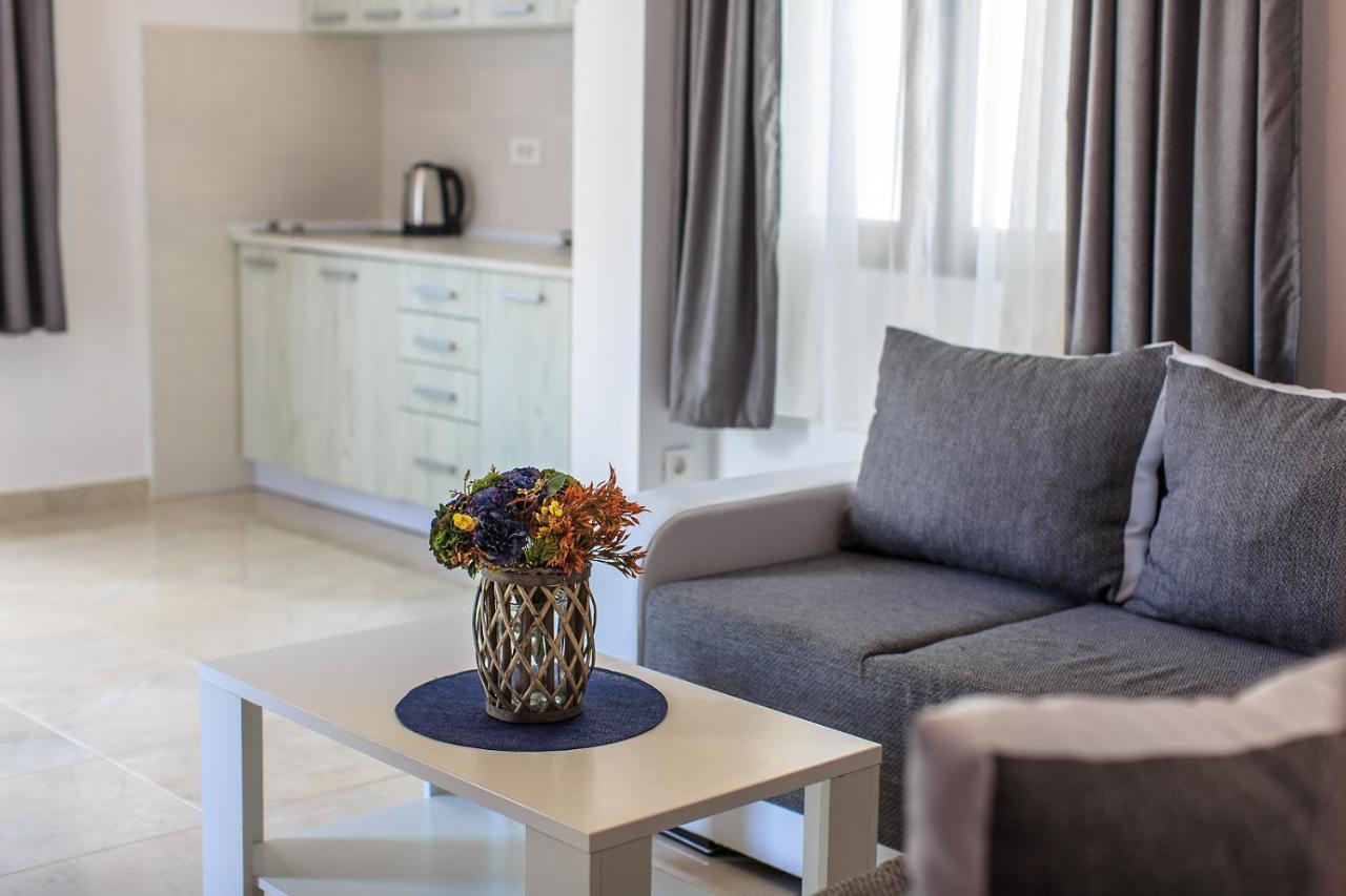 דוברה וודה Apartments Sidro מראה חיצוני תמונה